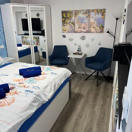 Emma アパート ピラン